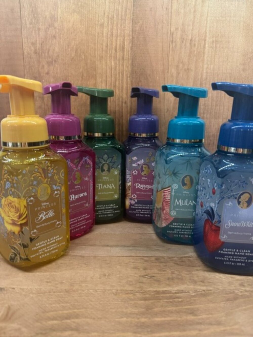 LOT OF 6 BATH AND BODY FOAMING DISNEY SOAP- NEW!